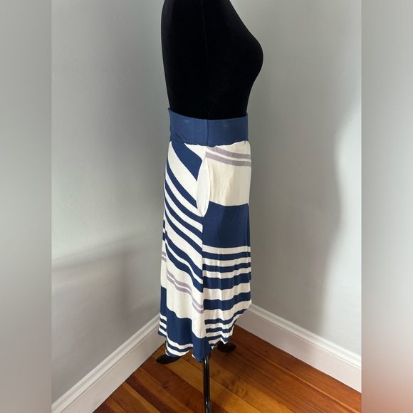 Anthropologie Bordeaux Asymmetrical Blue and White Striped Skirt - Size Medium - Picture 2 of 15
